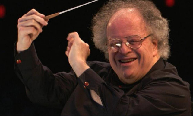 Για σεξουαλική επίθεση κατηγορείται ο Τζέιμς Λέβιν