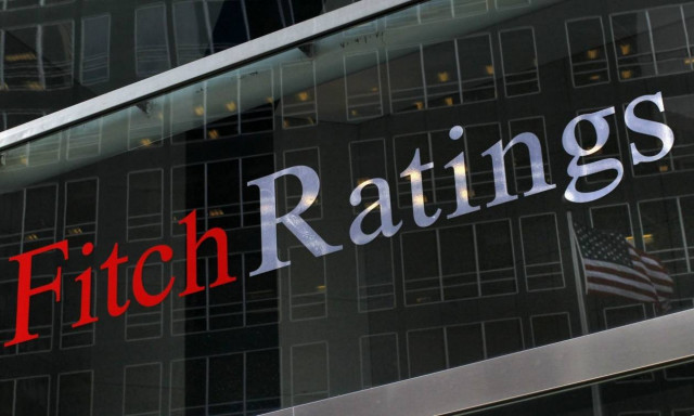 Fitch για Ελλάδα: Η ανταλλαγή των ελληνικών ομολόγων μπορεί στηρίξει την επιστροφή της στις αγορές