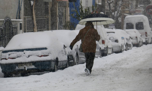Καιρός ΤΩΡΑ - «Βόμβα» Καλλιάνου: Έρχονται χιόνια και τσουχτερό κρύο την Τρίτη και την Τετάρτη