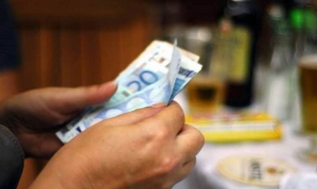 Κοινωνικό μέρισμα 2017: Τι θα συμβεί με τα αδήλωτα παιδιά και τους ανασφάλιστους ΑμεΑ