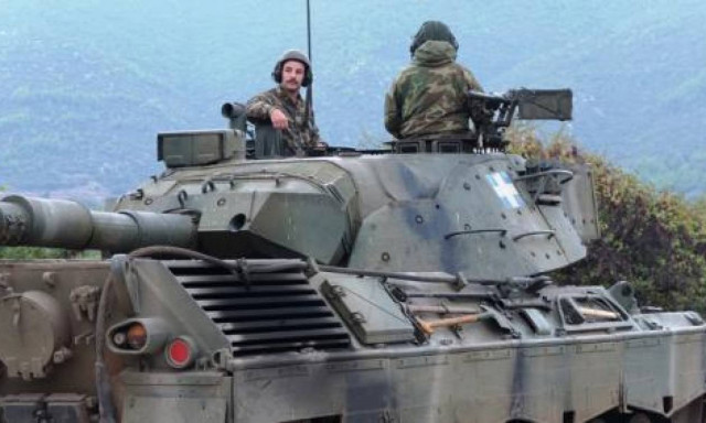 Μετεκπαίδευση Εφέδρων Αξιωματικών στη Σχολή Τεθωρακισμένων - Εντυπωσιακές εικόνες