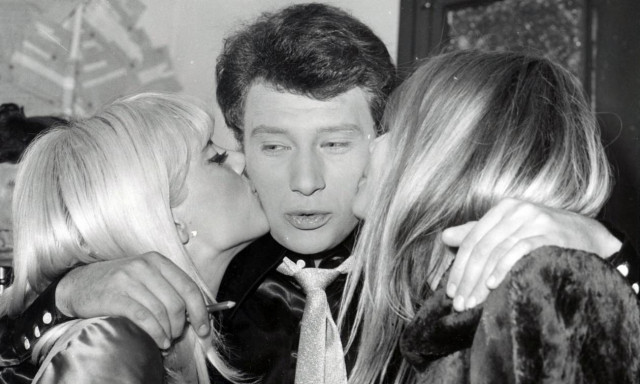 Johnny Hallyday: O ρόκερ που κάποτε ζούσε σαν μοναχικός λύκος (Pics+Vids)