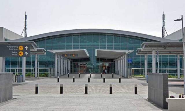Έσπασαν κάθε ρεκόρ τα αεροδρόμια της Κύπρου
