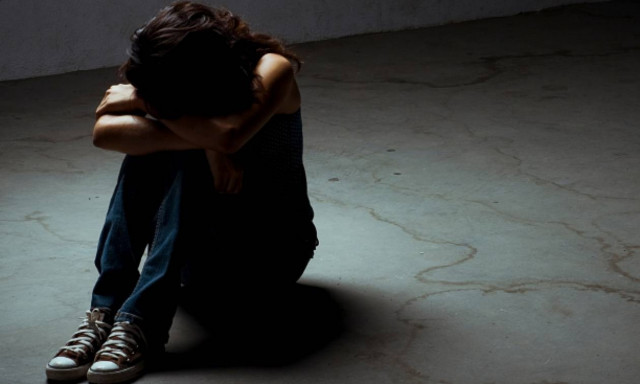 Φρίκη στο Βόλο: Παππούς βίαζε την ανήλικη εγγονή του - Σοκάρουν όσα υποστήριξε στο δικαστήριο