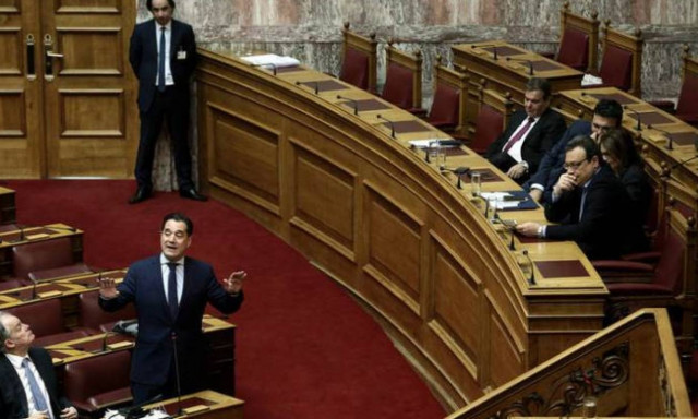 Βουλή: Κόντρα Άδωνι - Φάμελλου για τη Μαρέβα Μητσοτάκη