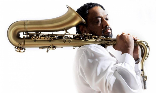 Chico Freeman: Η καθημερινή ζωή είναι αυτή που δίνει υλικό στη μουσική