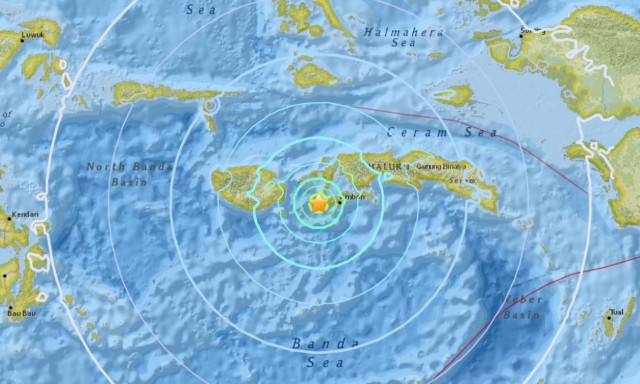 Φονικός σεισμός χτύπησε την Ινδονησία - Πληροφορίες για νεκρούς και κατάρρευση κτηρίων (Pics+Vid)