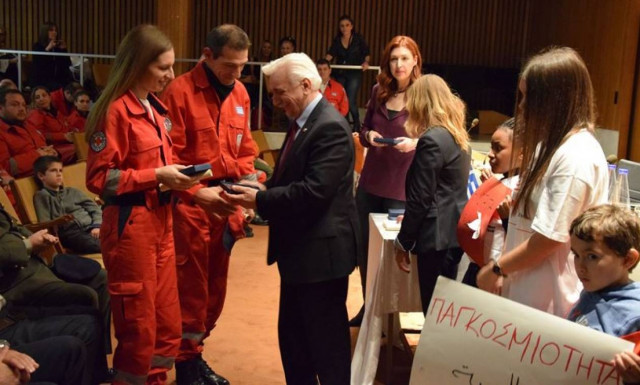 Ελληνικός Ερυθρός Σταυρός: Από γενιά σε γενιά το ιδεώδες του εθελοντισμού (pics)
