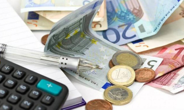 Ληξιπρόθεσμες οφειλές: Ευνοϊκές διατάξεις για οφειλέτες και αναβολή του τόκου ανά ημέρα