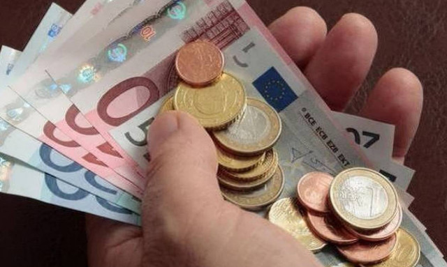 «Μαχαίρι» στις εκπτώσεις φόρου από την 1η Ιανουαρίου 2018