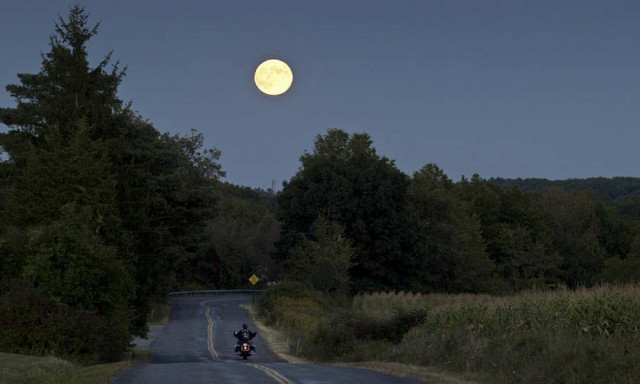 Έχει πανσέληνο και… κινδυνεύει η ζωή μας σύμφωνα με τους επιστήμονες!
