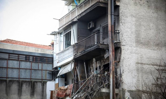 Νέα στοιχεία για την οικογενειακή τραγωδία στην Κατερίνη - Από πού ξεκίνησε η φωτιά (vid)