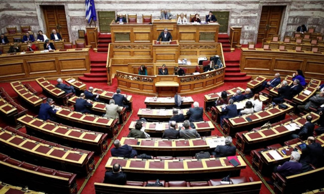 Άγριος καυγάς Σκουρλέτη-Παφίλη: «Σας ενοχλεί ο διάλογος» – «Δεν μασάμε από ακραίες επιθέσεις»