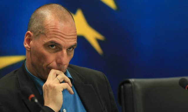 Μήνυση Βαρουφάκη στην ΕΚΤ για τα Capital Controls