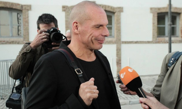 Πρόταση Βαρουφάκη για δημιουργία δημόσιου φορέα διαχείρισης των «κόκκινων» δανείων