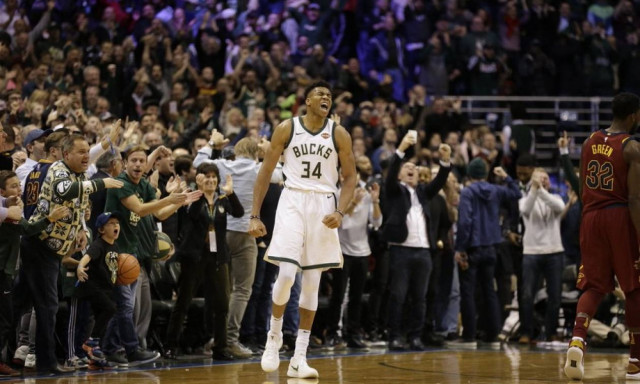 Ασύλληπτος Γιάννης νίκησε Καβαλίερς και ΛεΜπρόν Τζέιμς - Δείτε βίντεο με την εμφάνισή του