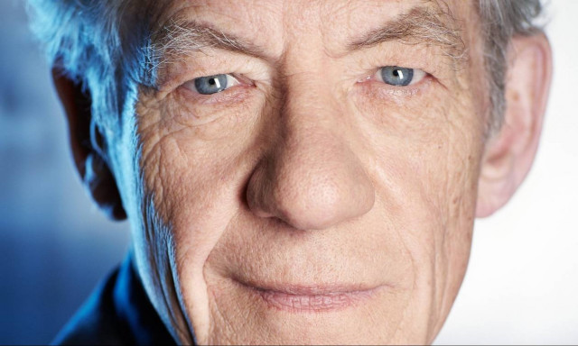 «Φως» στα άδυτα του σεξ στη σόουμπιζ ρίχνει ο σερ Ίαν ΜακΚέλεν