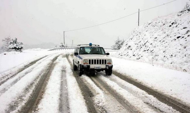 Kακοκαιρία: Ποιοι δρόμοι είναι κλειστοί - Πού χρειάζονται αντιολισθητικές αλυσίδες