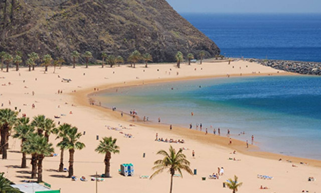 Θες Χριστούγεννα με ήλιο; Αυτές τις χώρες πρέπει να επισκεφτείς