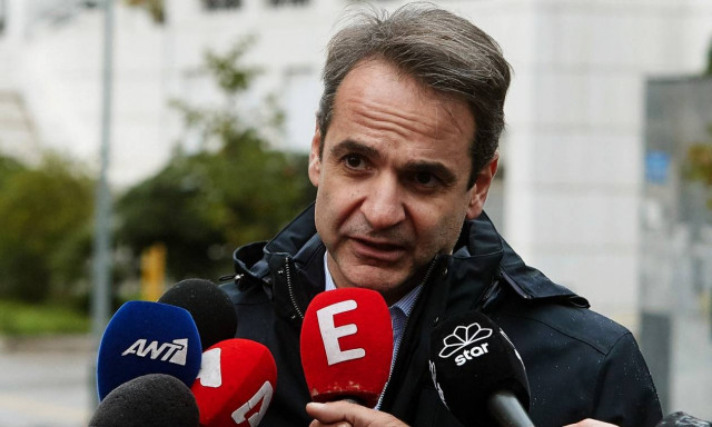 Χριστούγεννα 2017: Ευχές και κάλαντα στον Κυριάκο Μητσοτάκη το Σάββατο (23/12)