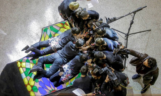 Το κονσέρτο για 40 χέρια που κατέρριψε κάθε προηγούμενο ρεκόρ Γκίνες (Vid)