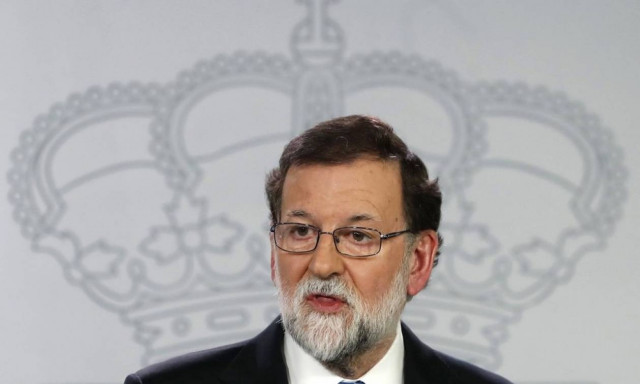 Ισπανία: Ενοχλημένος ο Ραχόι από τη νίκη των αυτονομιστών αρνείται να συναντηθεί με τον Πουτζντεμόν