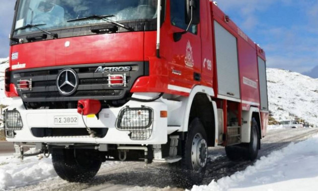 Ώρες αγωνίας για 6μελη οικογένεια στην Αχαΐα - Σε εξέλιξη επιχείρηση απεγκλωβισμού