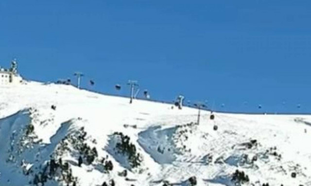 Γαλλία: Μεγάλη επιχείρηση διάσωσης - Τουλάχιστον 150 άνθρωποι εγκλωβίστηκαν σε τελεφερίκ (vid)