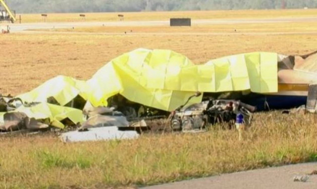 Οικογενειακή τραγωδία: Πέντε νεκροί από πτώση αεροσκάφους (pics)