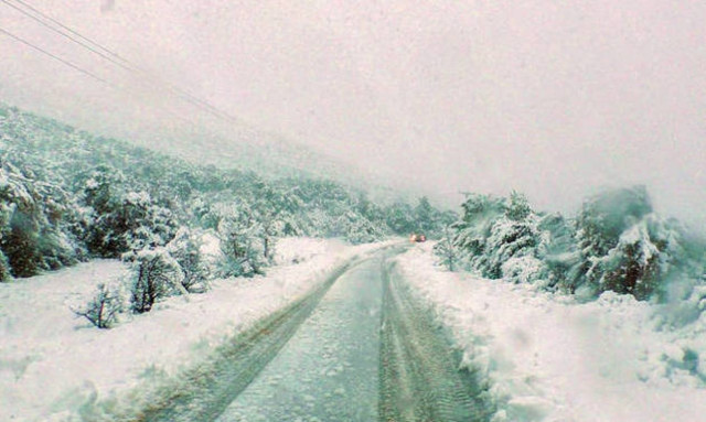 Weather service warns: Storm front and snow expected in Greece from Wednesday (27/12)
