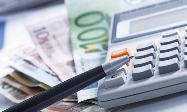 Αυτοί είναι οι νέοι φόροι που κάνουν «ποδαρικό» το 2018