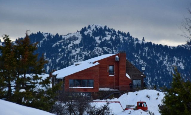 Το χιονοδρομικό κέντρο του Μαινάλου άνοιξε και σας περιμένει! (pics)