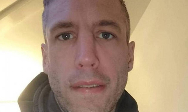 Μπήκε σε chatroom και κρεμάστηκε σε ζωντανή σύνδεση ανήμερα των Χριστουγέννων