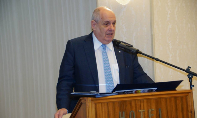 Κουίκ: Εκκλησία και ελληνική γλώσσα οι δύο γέφυρες που ενώνουν τη Διασπορά με την Ελλάδα (pic)