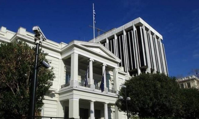 Μακελειό Αίγυπτος - ΥΠΕΞ: Απάνθρωπη επίθεση εναντίον των Κοπτών Χριστιανών