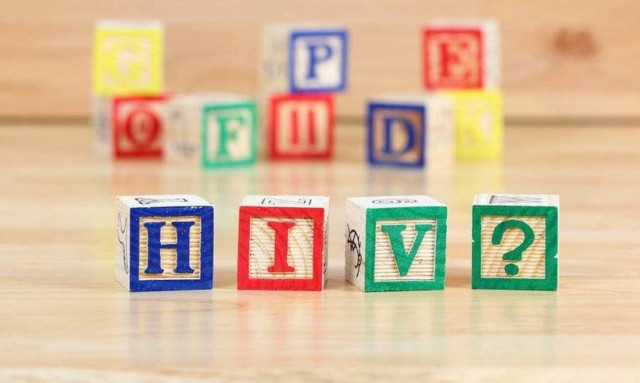 AIDS: Τα συμπτώματα που θα πρέπει να σας ανησυχήσουν (Γράφημα)