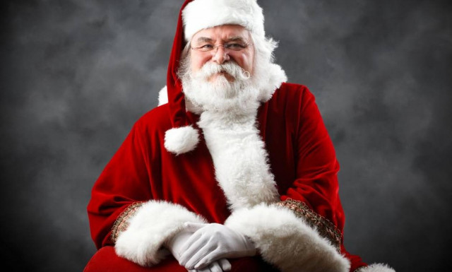 Παραμονή Πρωτοχρονιάς - Κρήτη: Κι όμως ο Άγιος Βασίλης ήρθε από... ψηλά! Δείτε εικόνες