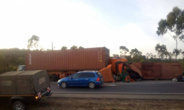 Φρικτό δυστύχημα στην Κένυα: Τριάντα νεκροί σε τροχαίο (ΠΡΟΣΟΧΗ ΣΚΛΗΡΕΣ ΕΙΚΟΝΕΣ)