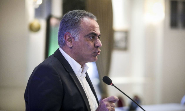 Σκουρλέτης: Χρέος μας να σπάσουμε τα δεσμά των προηγούμενων δεκαετιών