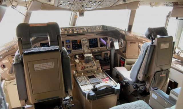 Απίστευτο: Τσακώθηκαν «άγρια» οι πιλότοι και άφησαν ακυβέρνητο το αεροπλάνο