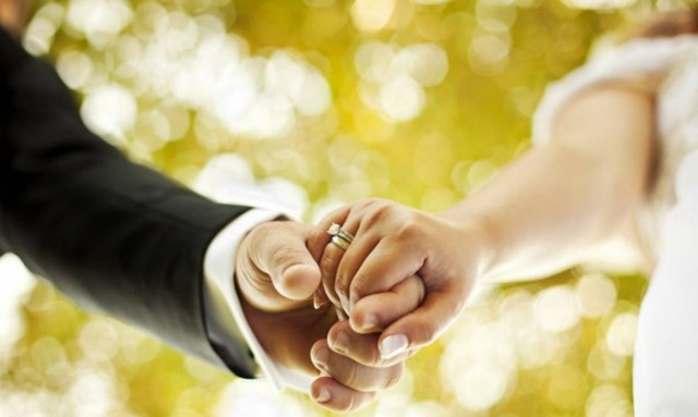 Είσαι νύφη και στήνεις το γαμπρό; Πλήρωσε πρόστιμο 110 ευρώ!!!