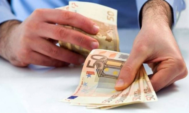 ΕΦΚΑ - 120 δόσεις: Πώς θα ρυθμίζονται οι οφειλές μέχρι 50.000 ευρώ