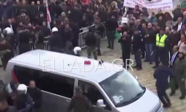 Χτυπούν με μίσος τους Έλληνες Ορθόδοξους που προσπαθούν να φτάσουν στη Βηθλεέμ