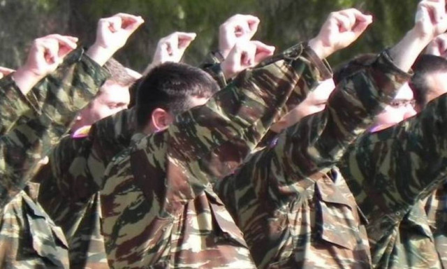 Σας αφορά: Αυτές είναι οι αλλαγές που έρχονται στη στρατιωτική θητεία