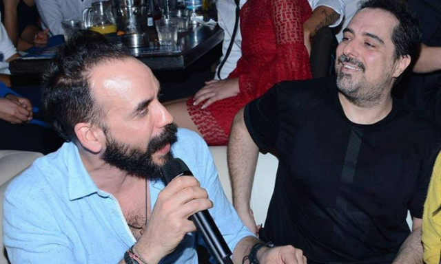 Απίστευτο βίντεο: Ο Πάνος Μουζουράκης διασκέδασε στον Μάκη Δημάκη