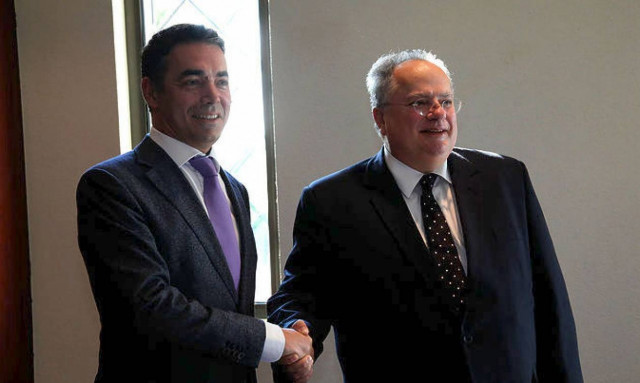 Σε κρίσιμη καμπή το Σκοπιανό: Τετ-α-τετ Κοτζιά με Ντιμιτρόφ στην Αθήνα