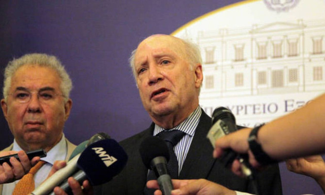 There is a positive momentum to solve the name dispute on both sides, Nimetz says