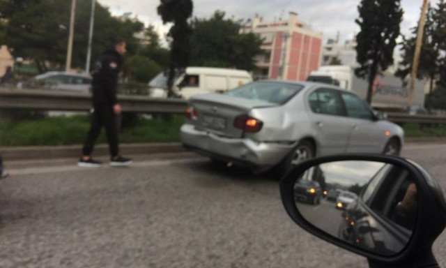 ΤΩΡΑ: Καραμπόλα στον Κηφισό – Ουρές χιλιομέτρων