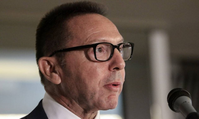 Στουρνάρας: Δεν μας πτοούν οι επιθέσεις που δεχόμαστε