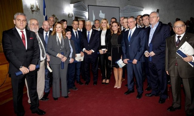 Παρουσία Παυλόπουλου η απονομή των δημοσιογραφικών βραβείων του Ιδρύματος Μπότση